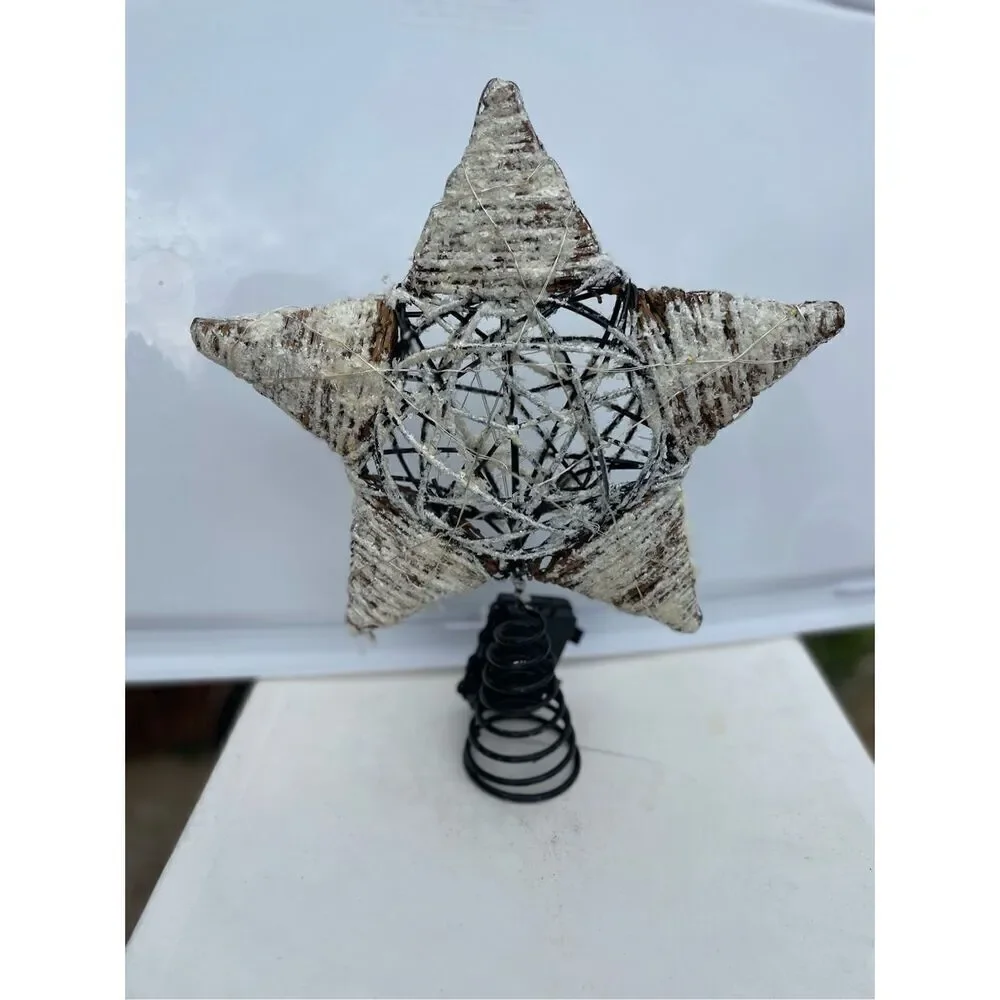 New Pottery Barn Light Up Snowy Star Handcrafted Rattan Tree Topper